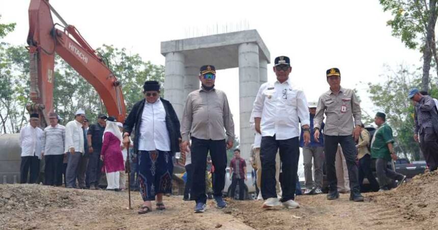 Tinjau Jembatan