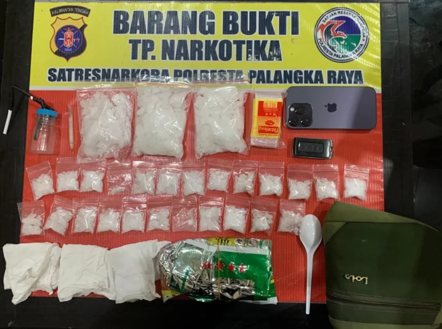 Satuan Reserse Narkoba (Satresnarkoba) Polresta Palangka Raya mengungkap dugaan peredaran narkotika jenis sabu dengan barang bukti mencapai sekitar 366 gram, Senin (21/9/2026).