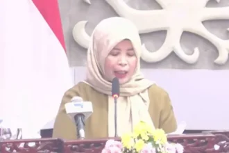 Juru Bicara Fraksi Partai Golkar DPRD Kalteng, Noor Fazariah Kamayanti dalam Rapat Paripurna ke-6 Masa Persidangan I Tahun Sidang 2026, Selasa (15/9/2026).