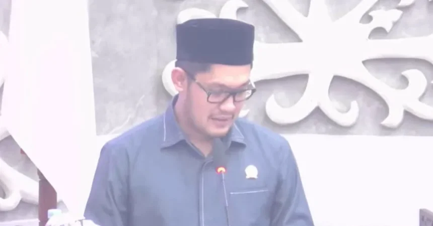 Juru Bicara Banggar DPRD Kalteng, Bryan Iskandar dalam Rapat Paripurna ke-8 Masa Persidangan I Tahun Sidang 2026 DPRD Kalteng, Selasa (29/9/2026).