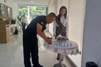 Semarak Hari Pelanggan Nasional, Bri Bo Segitiga Senen Sambut Nasabah Hangat Dalam Balutan Wastra Nusantara