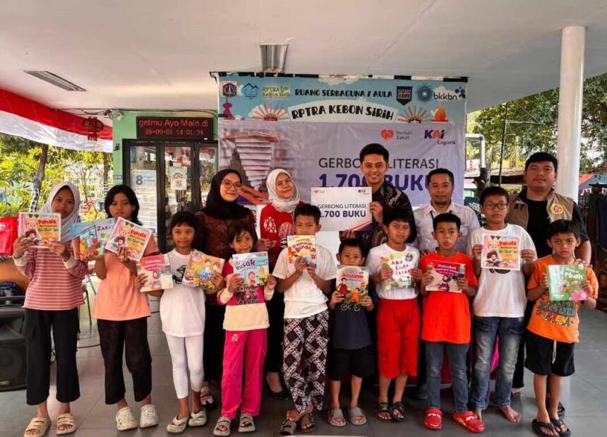 Tingkatkan Minat Baca, Kai Logistik Salurkan 1.700 Buku Melalui Program “gerbong Literasi”