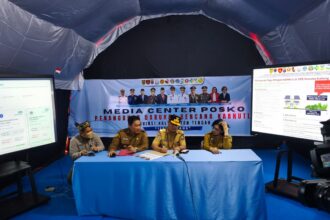 Press Release Kondisi Karhutla Kalimantan Tengah di Istana Isen Mulang, Rumah Jabatan Gubernur Kalteng, Palangka Raya, Senin (31/8/2026).