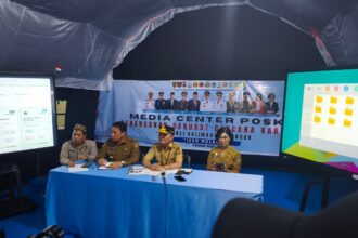 Press Release Karhutla di Istana Isen Mulang, Rumah Jabatan Gubernur Kalteng, Palangka Raya, Senin (31/8/2026).