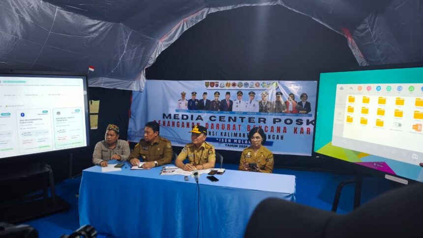 Press Release Karhutla di Istana Isen Mulang, Rumah Jabatan Gubernur Kalteng, Palangka Raya, Senin (31/8/2026).