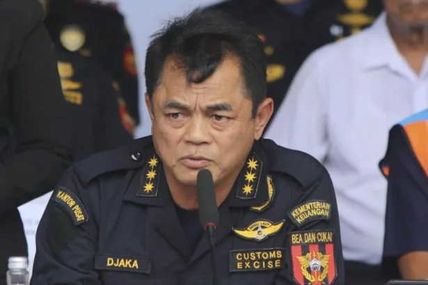 Dirjen Bea Cukai Djaka Budi Utama 1764744105325 169