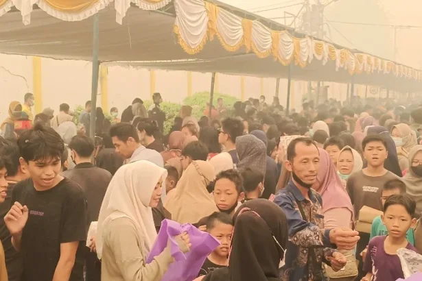 Makan Gratis HUT Barsel