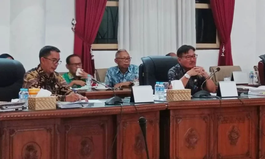 Rapat Badan Anggaran Dprd Barsel