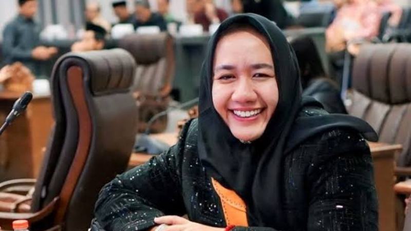 Anggota Dprd Kabupaten Barito Utara, Rosi Wahyuni
