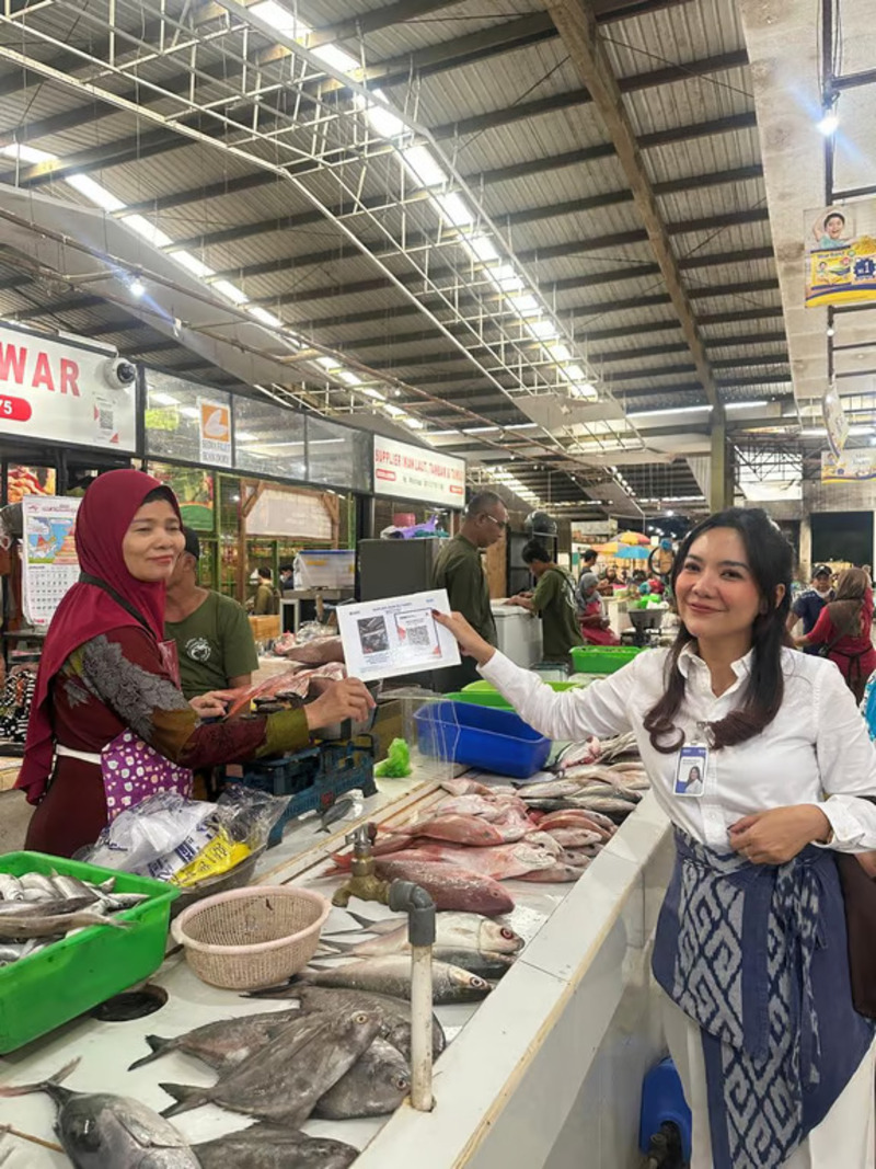 Bri Bo Yogyakarta Cik Ditiro Dorong Digitalisasi Umkm Pasar Kranggan Melalui Qris, Transaksi Belanja Makin Praktis (1)