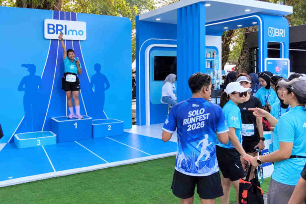 Di Tengah Kerumunan Solo Run Fest 2026, Bri Eksis Hadirkan Layanan Perbankan