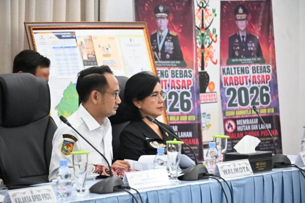Fairid saat mengikuti rapat koordinasi pemantauan penanganan karhutla di Provinsi Kalimantan Tengah, Kamis (29/10/2026)