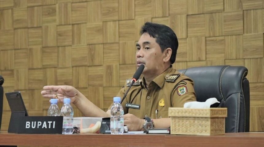 Bupati Barito Utara H. Shalahuddin