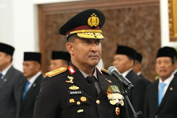 Kapolri Suyudi Ario Seto