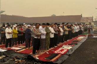 Salat Istisqa Polres Barsel